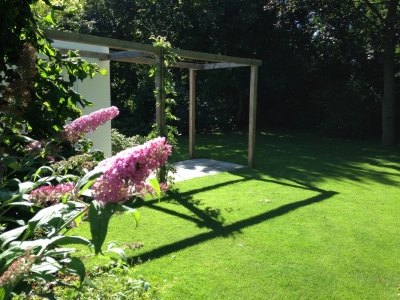 Stoere robuuste pergola Drunen