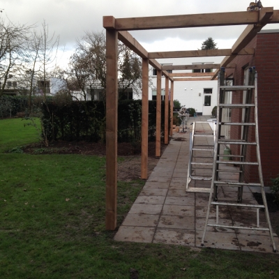 Stoere robuuste pergola Drunen