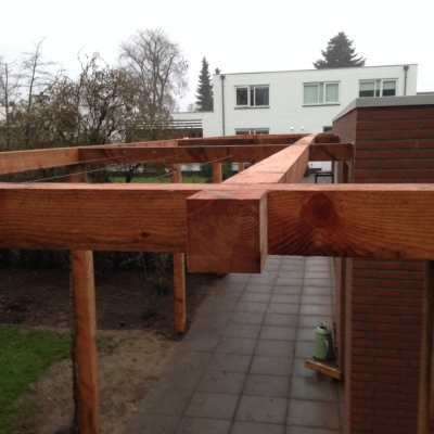 Stoere robuuste pergola Drunen